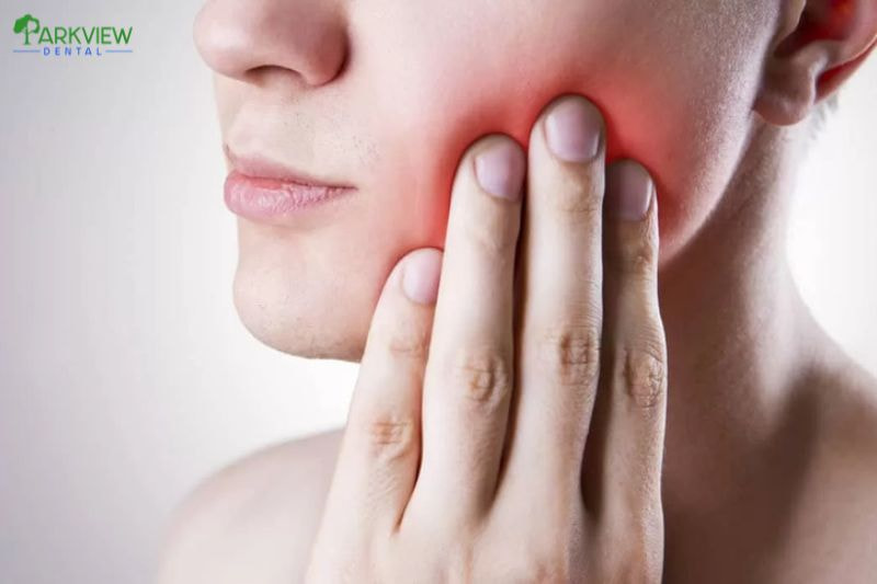 Đau nhức sau khi bọc răng sứ