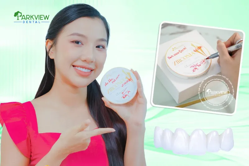 Khách hàng được kiểm tra phôi sứ, ký tên xác nhận và chụp ảnh trước khi thực hiện